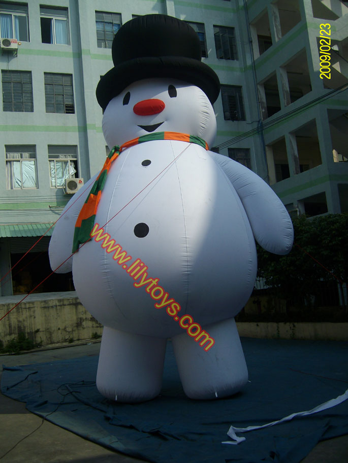 BIG snow man