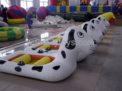 INFLATABLE boat