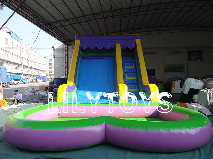 Heart pool slide