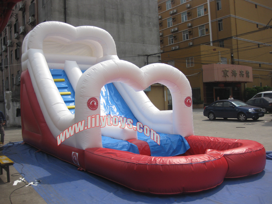 Qatar -water clube slide --