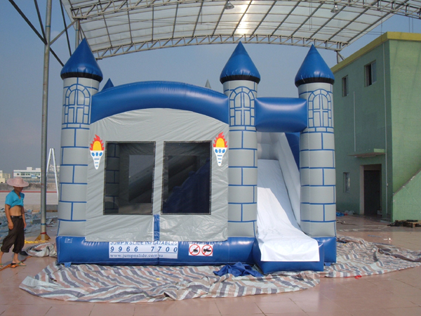 Inflatable princely`s bouncer