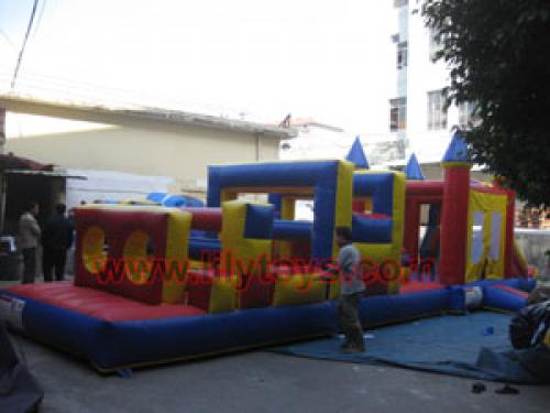 Inflatable obstacle games