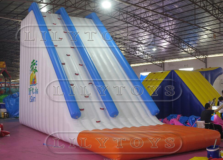 WATER TOYS - 125