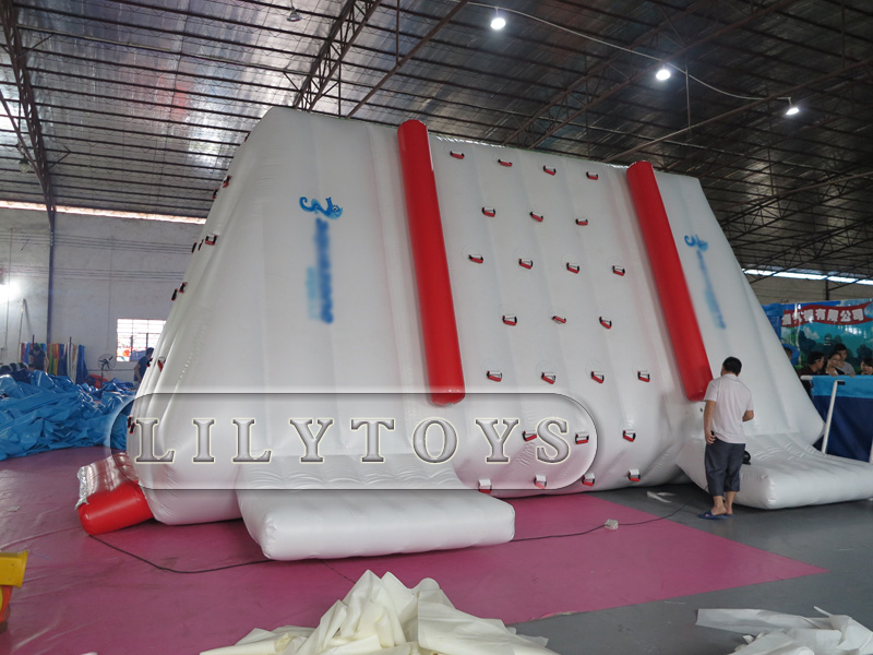 WATER TOYS - 122
