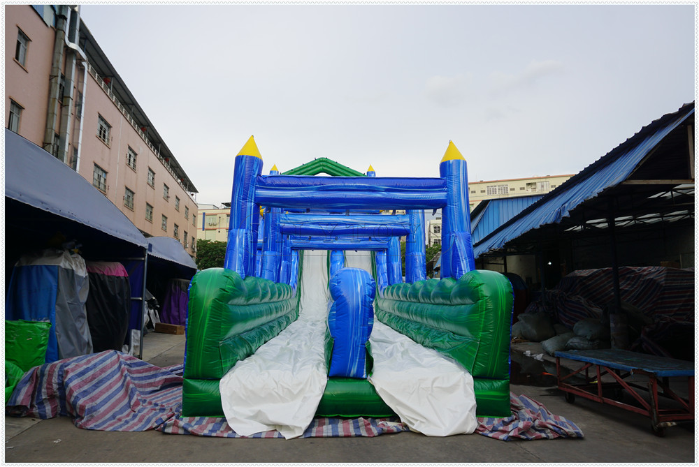 inflatable giant slide-05