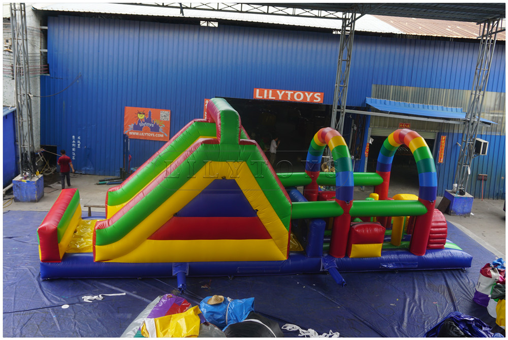 inflatable obstacle courses-10