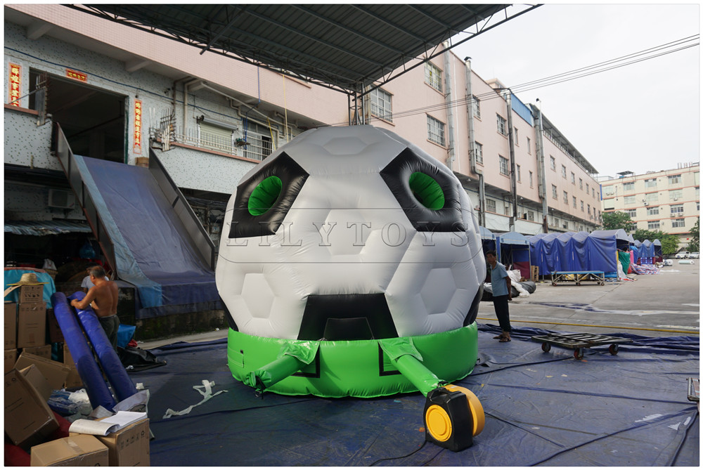 bouncer-7