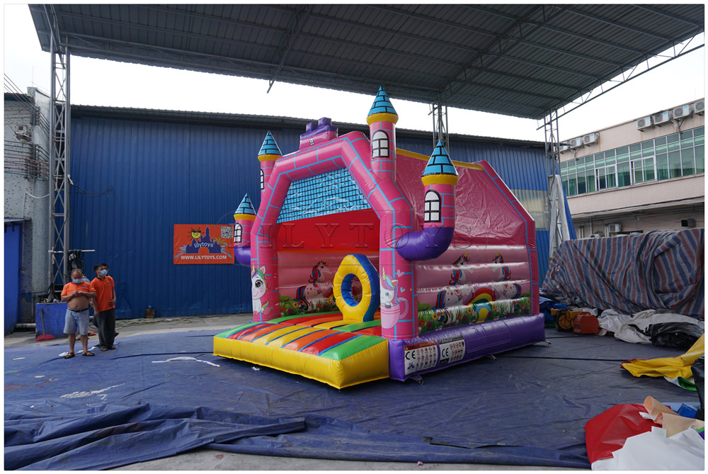 bouncer-1